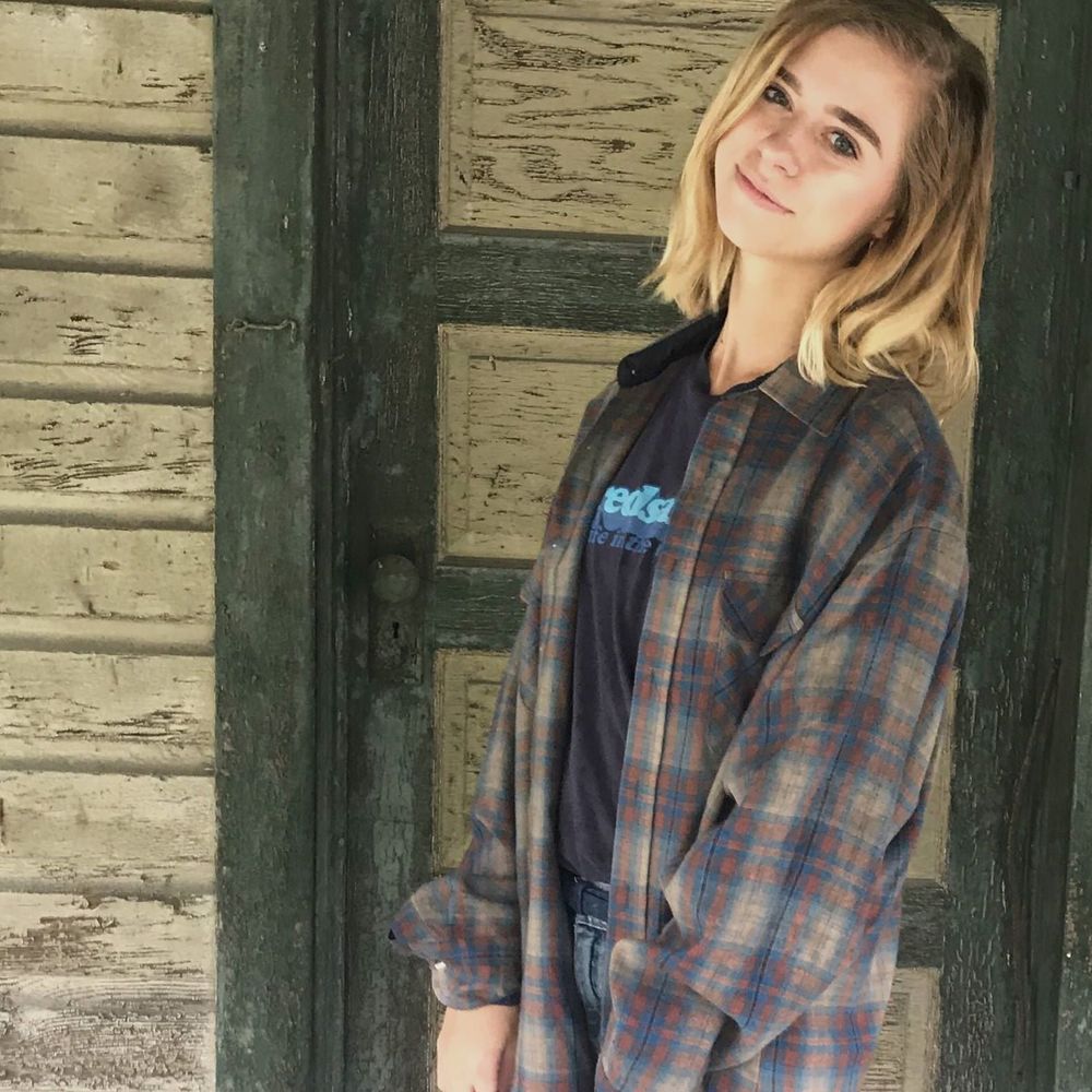 Meet your Posher, Lydia